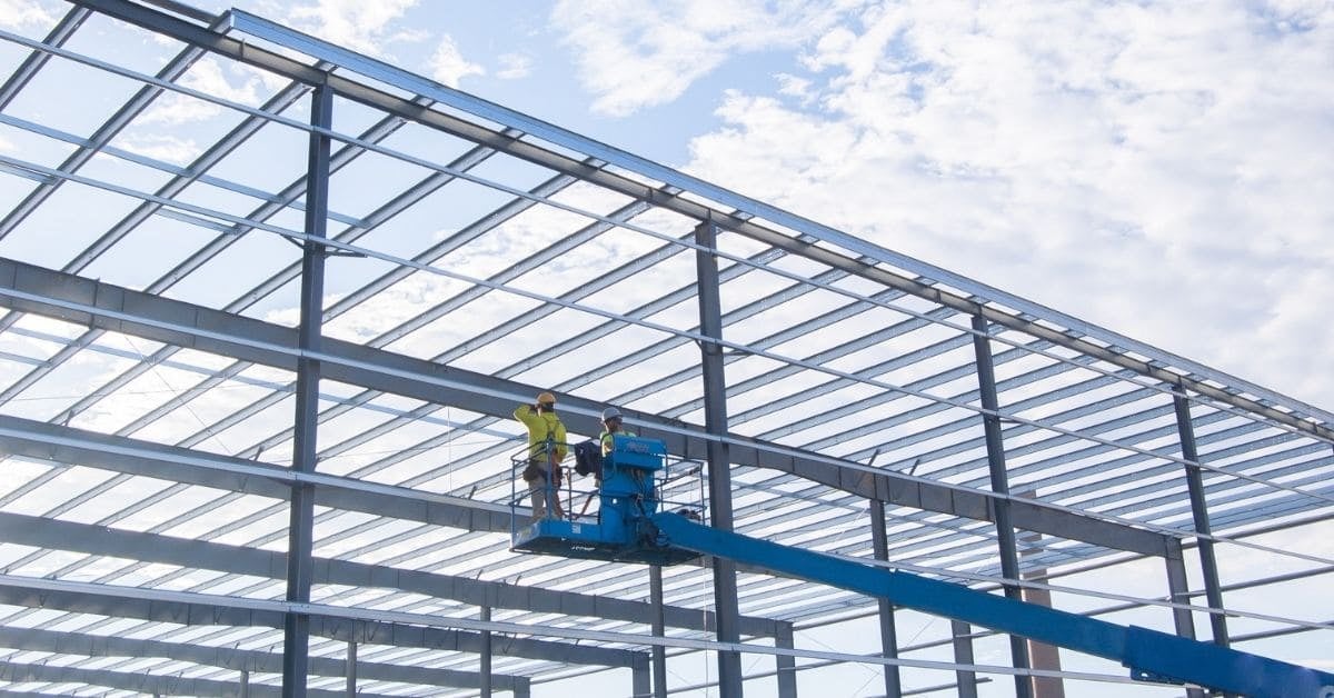 two-euclid-oh-structural-steel-erectors-working-on-an-erection